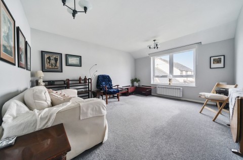 Click the photo for more details of Hillfield Road, Selsey, PO20