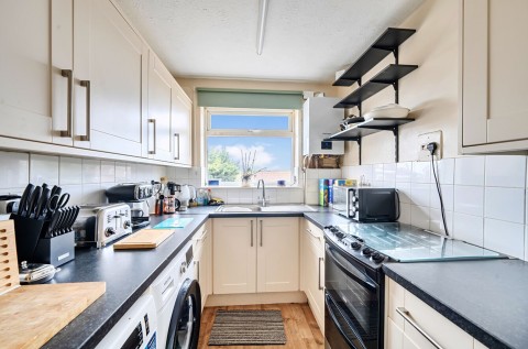 Click the photo for more details of High Street, Selsey, PO20