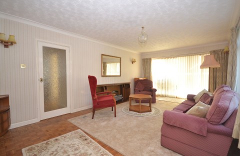 Click the photo for more details of Woodland Road, Selsey, PO20