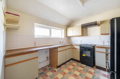 Click the photo for more details of Hillfield Road, Selsey, PO20