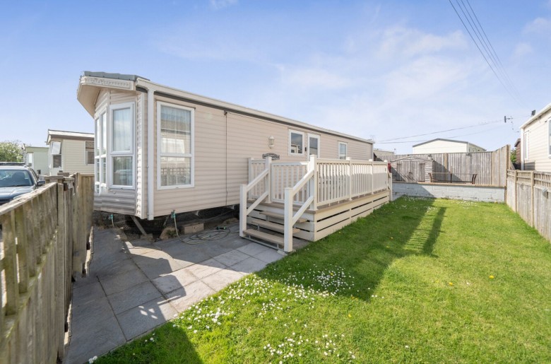 Click the photo for more details of Montalan Crescent, Selsey, PO20