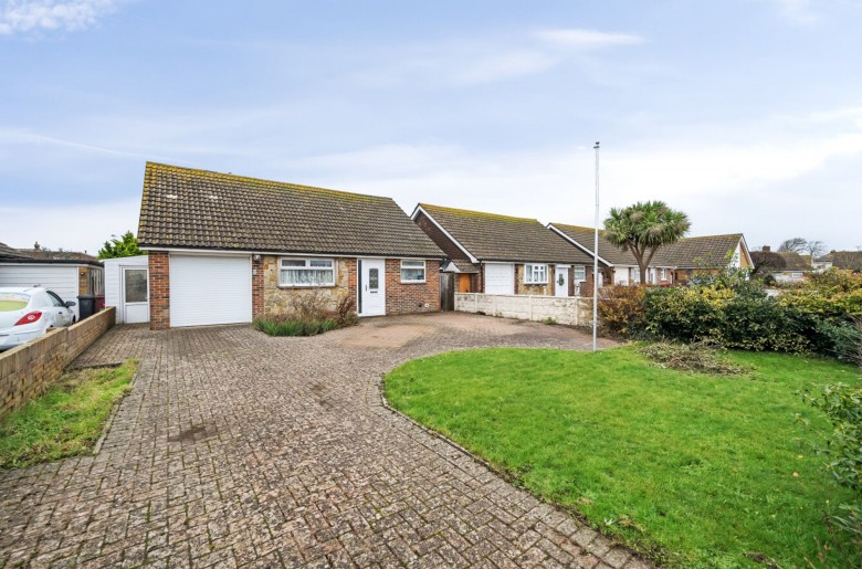 Click the photo for more details of Langton Close, Selsey, PO20