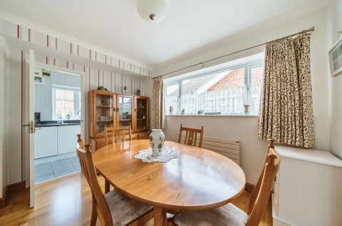 Click the photo for more details of Penn Close, Middleton-On-Sea, PO22