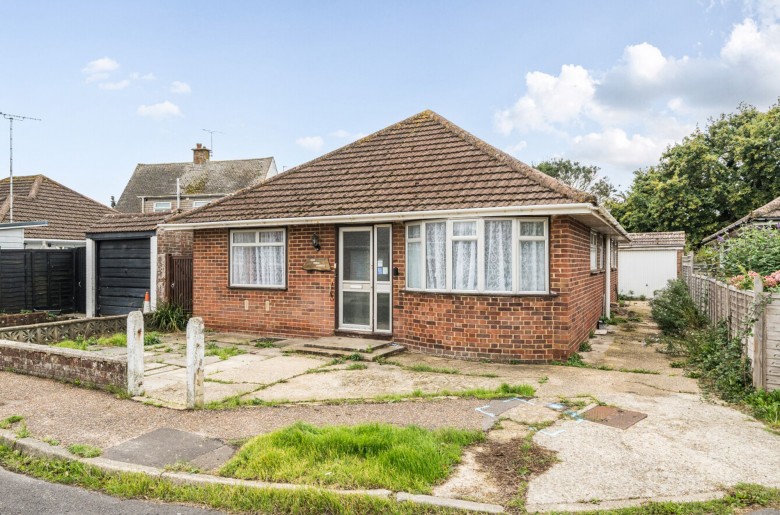 Click the photo for more details of Farm Corner, Middleton-On-Sea, PO22