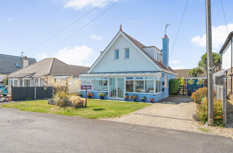 Click the photo for more details of West Drive, Elmer, PO22