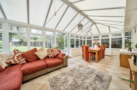 Click the photo for more details of Fontwell Avenue, Eastergate, PO20