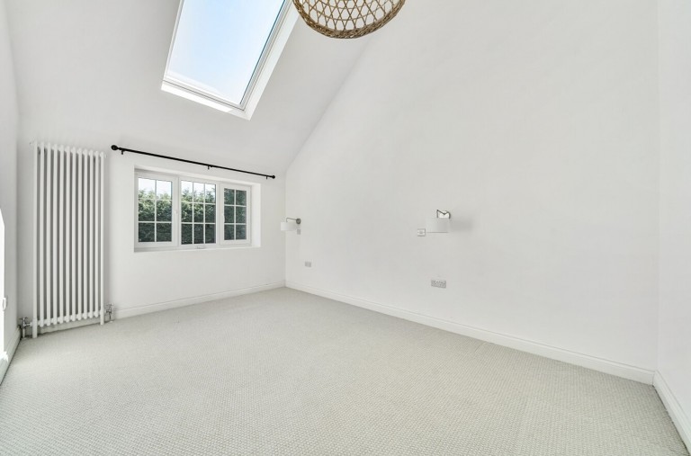 Images for Vinnetrow Road, Runcton, PO20