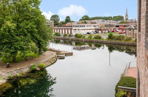 Click the photo for more details of Canal Wharf, Chichester, PO19