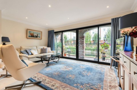 Click the photo for more details of Canal Wharf, Chichester, PO19