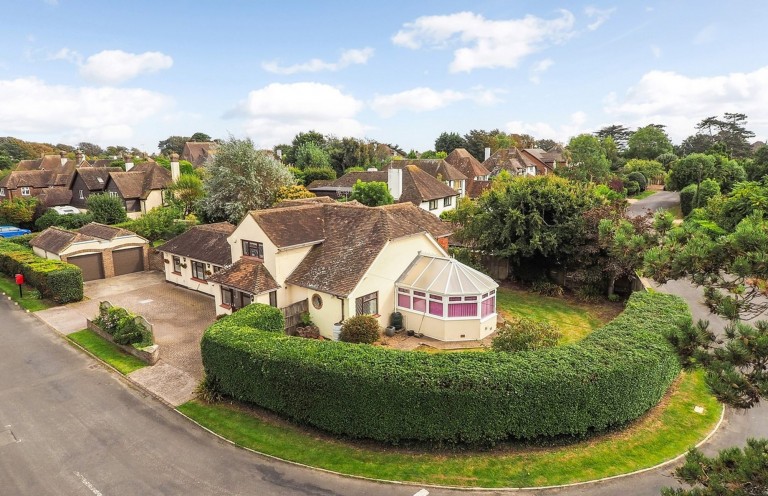 Images for South Walk, Middleton-On-Sea, PO22