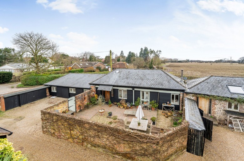 Click the photo for more details of Hoe Lane, Flansham, PO22