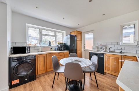 Click the photo for more details of Lane End Road, Middleton On Sea, PO22