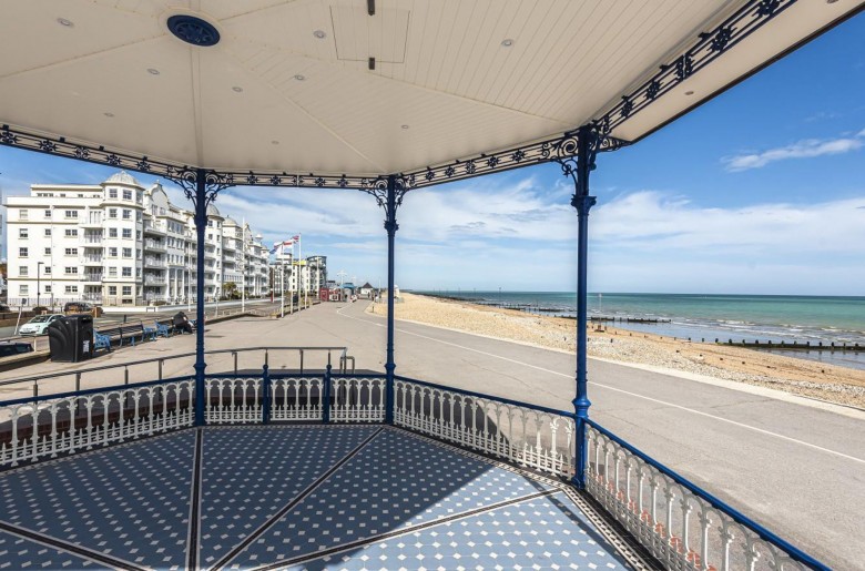 Click the photo for more details of The Esplanade, Esplanade Grande The Esplanade, PO21