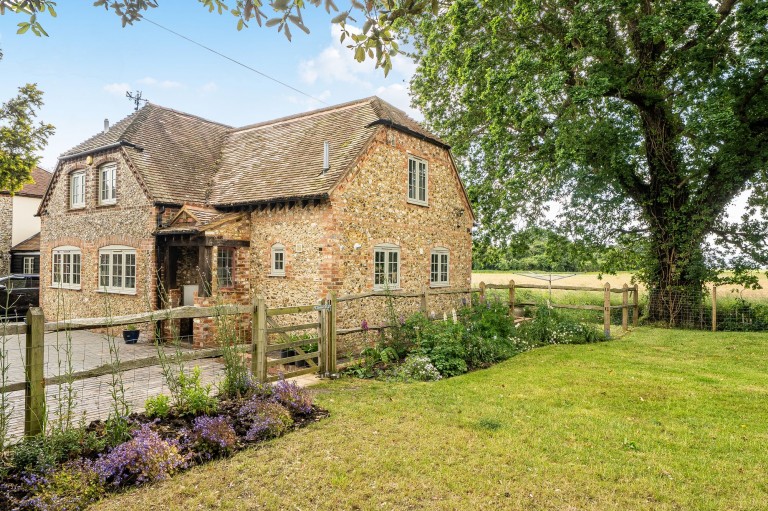 Images for Wight Cottage, Main Road, PO18