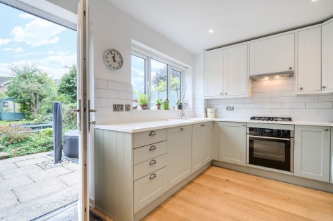 Click the photo for more details of Hormare Crescent, Storrington, RH20