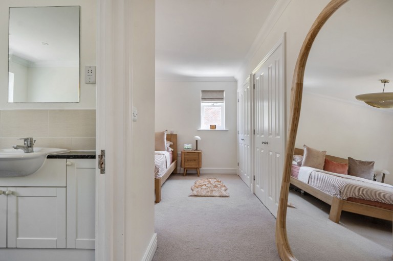 Images for Hurst Park, Midhurst, GU29