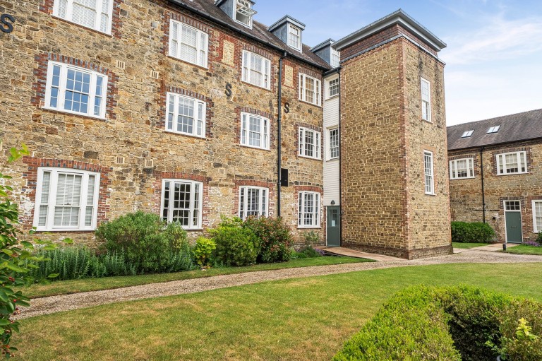 Images for Dodsley Lane, Easebourne, GU29