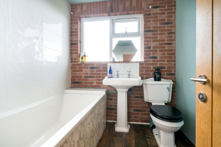 Images for The Harrows, Tillington, GU28