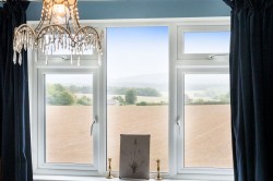 Images for The Harrows, Tillington, GU28