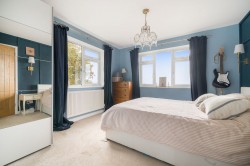 Images for The Harrows, Tillington, GU28