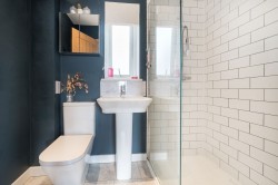 Images for The Harrows, Tillington, GU28