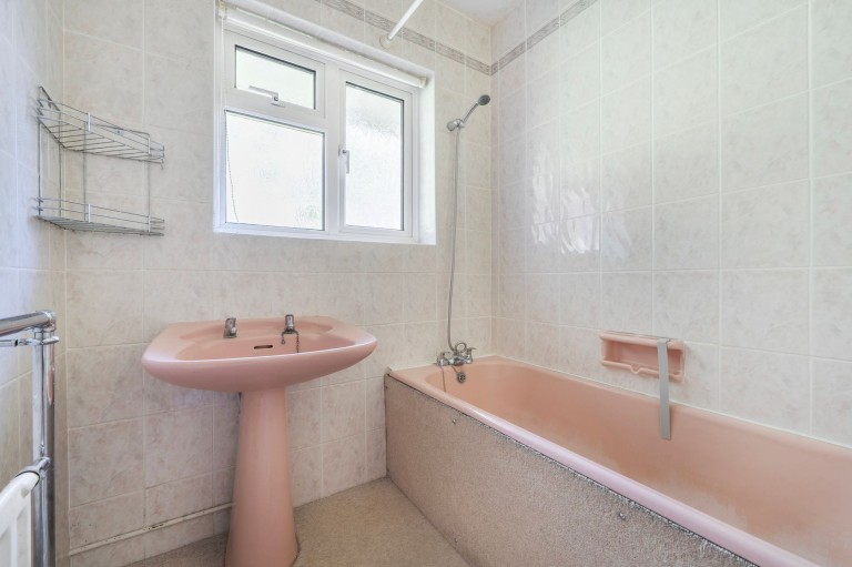 Images for Heatherwood, Midhurst, GU29