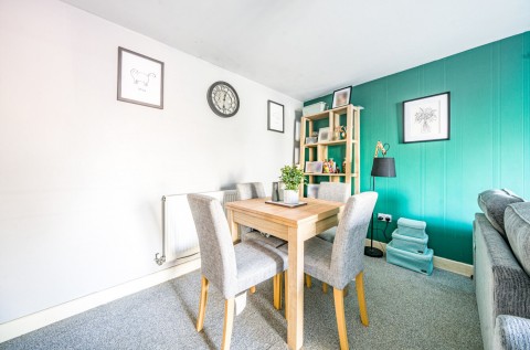 Click the photo for more details of Manor Road, Selsey, PO20