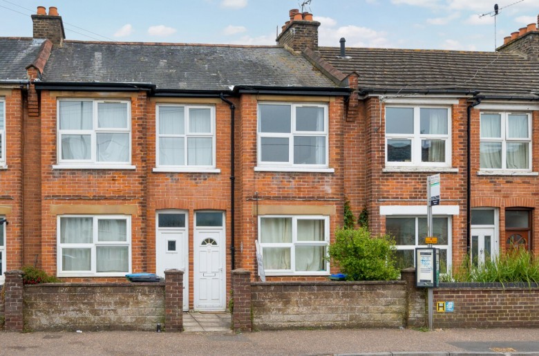 Click the photo for more details of Longford Road, Bognor Regis, PO21