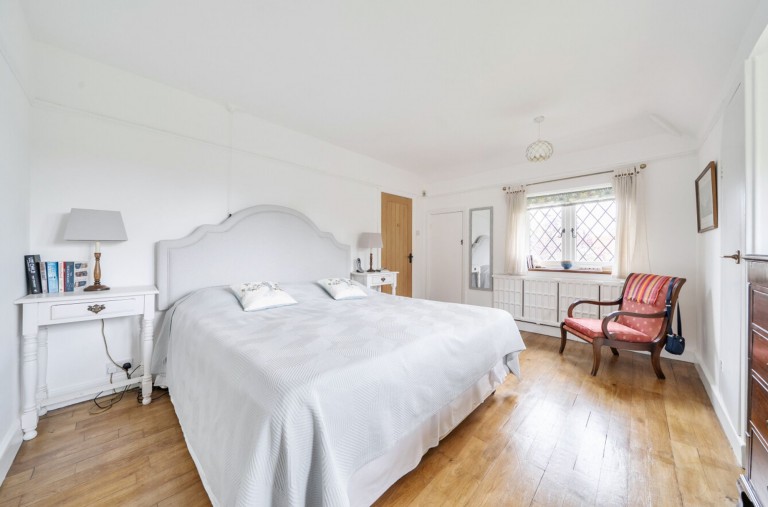 Images for 1 Fernhurst Gardens, Aldwick, PO21