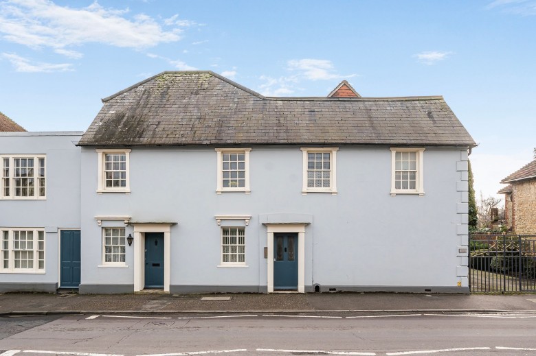 Click the photo for more details of The Rockeries, Midhurst, GU29