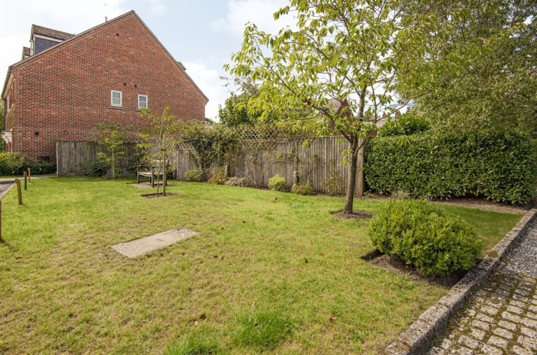 Images for The Rockeries, Midhurst, GU29