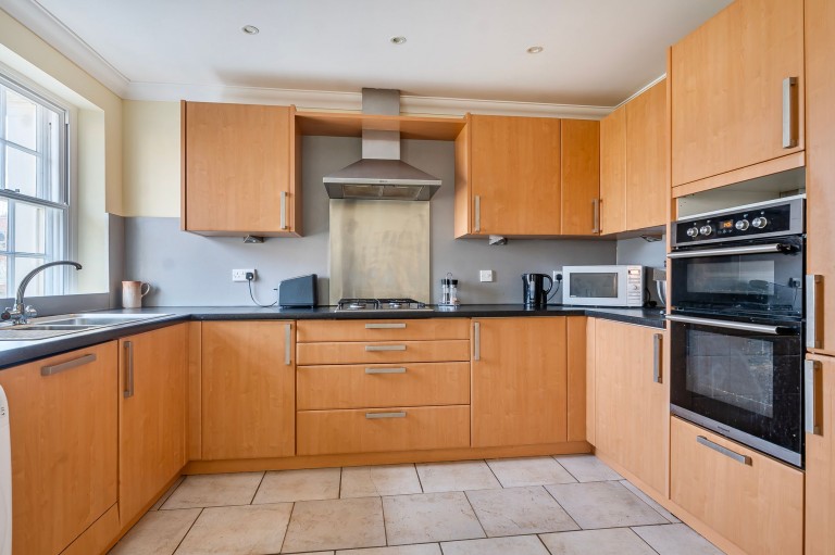 Images for The Rockeries, Midhurst, GU29