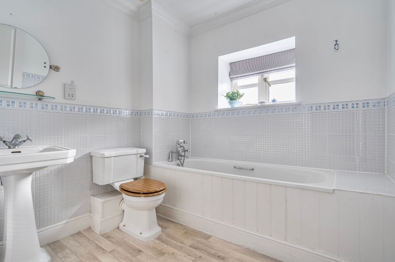 Images for The Rockeries, Midhurst, GU29