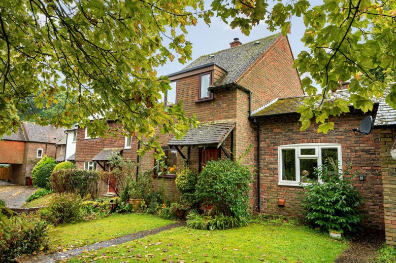 Click the photo for more details of Oakfield, Lodsworth, GU28