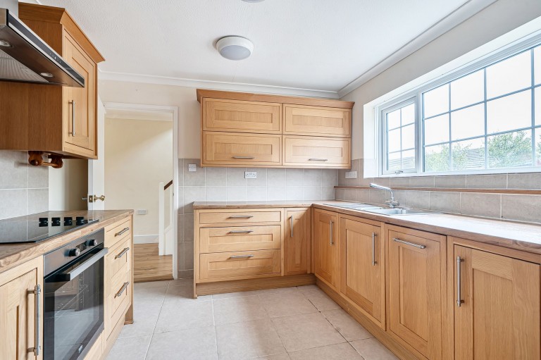 Images for Guillards Oak, Midhurst, GU29