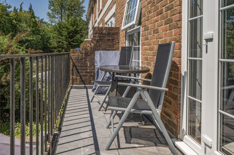 Images for Heathfield Close, Midhurst, GU29