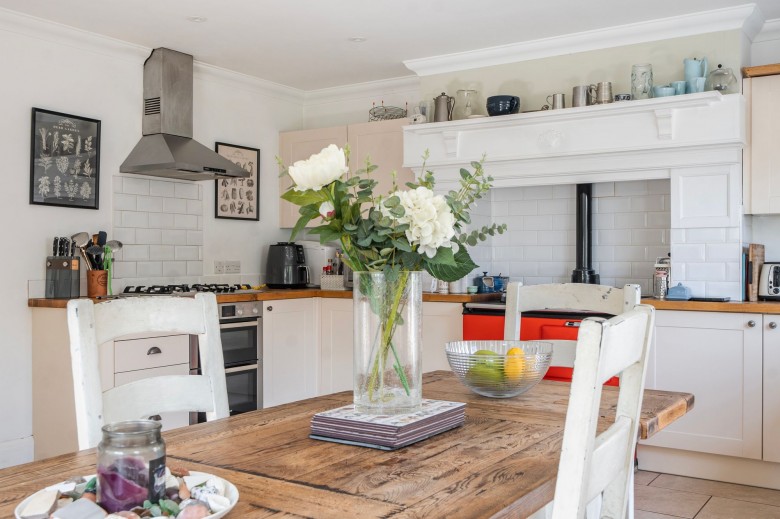 Click the photo for more details of New Road, Midhurst, GU29