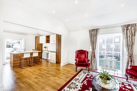 Click the photo for more details of St. Margarets Way, Regency House St. Margarets Way, GU29