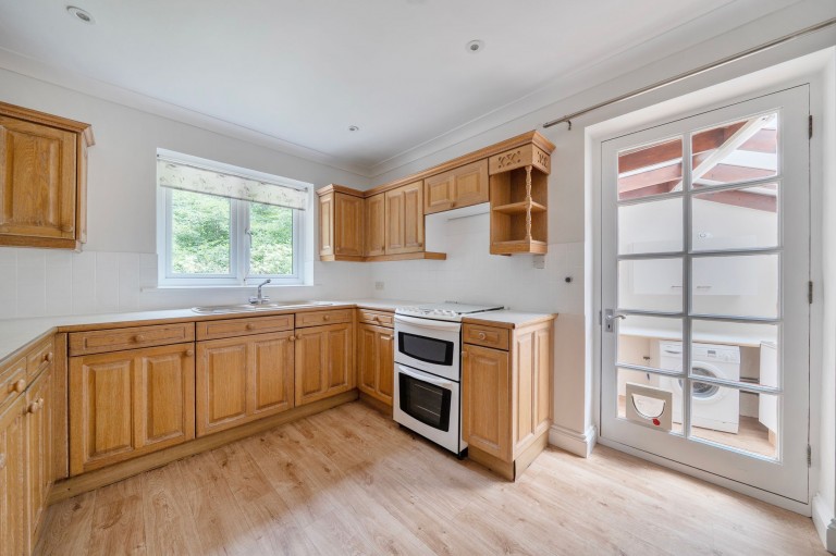 Images for Copse Road, Haslemere, GU27