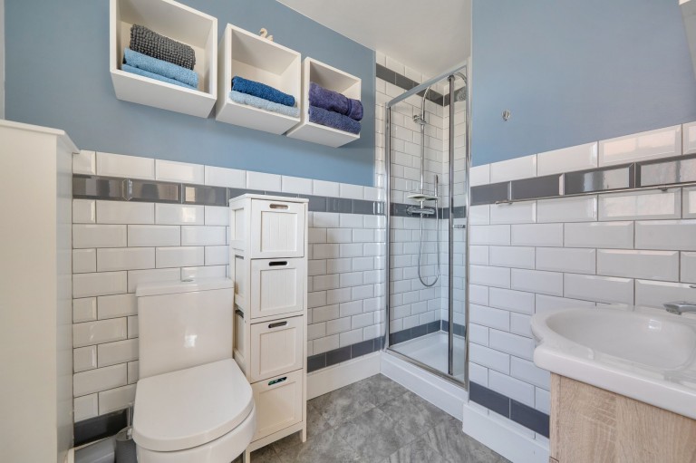 Images for The Marches, Fernhurst, GU27