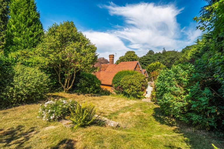 Images for Courts Mount Road, Haslemere, GU27