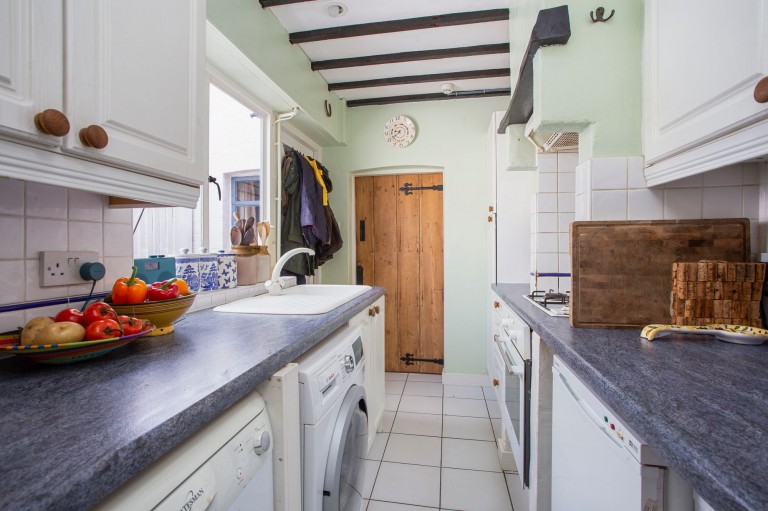 Images for Sandrock, Haslemere, GU27