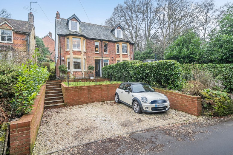 Click the photo for more details of Marley Lane, Haslemere, GU27