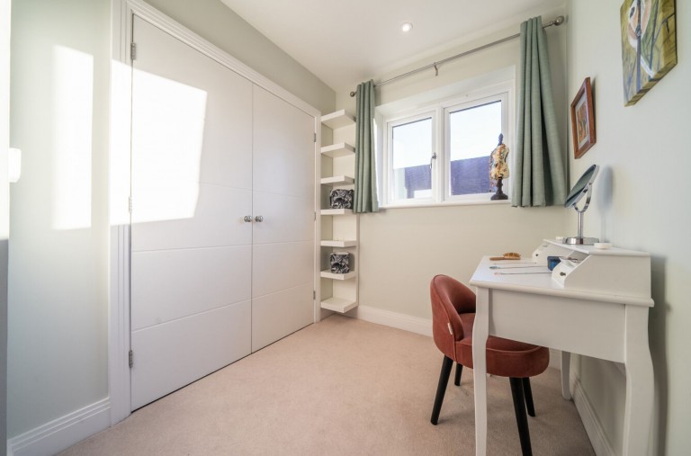 Images for Stroudfields, Petersfield, GU32