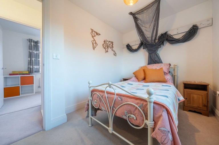 Images for Stroudfields, Petersfield, GU32