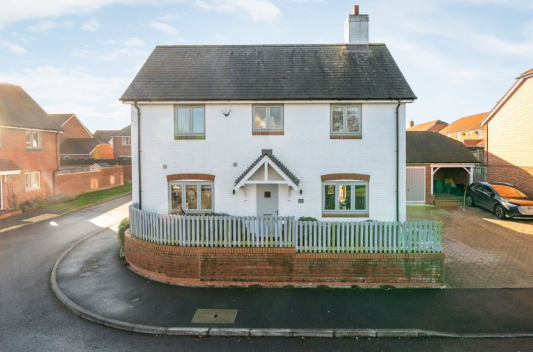 Images for Stroudfields, Petersfield, GU32