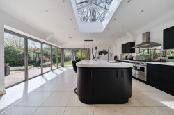Images for Brighton Road, Horsham, RH13