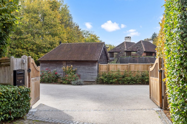 Click the photo for more details of Wildgoose Drive, Horsham, RH12