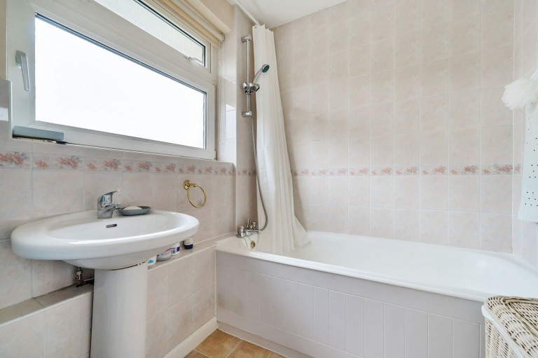 Images for Broomfield Drive, Billingshurst, RH14