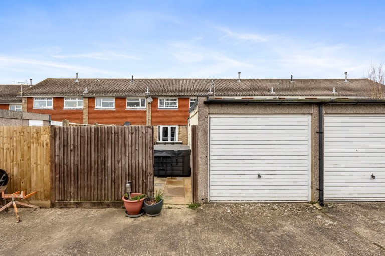 Images for Lower Barn Close, Horsham, RH12